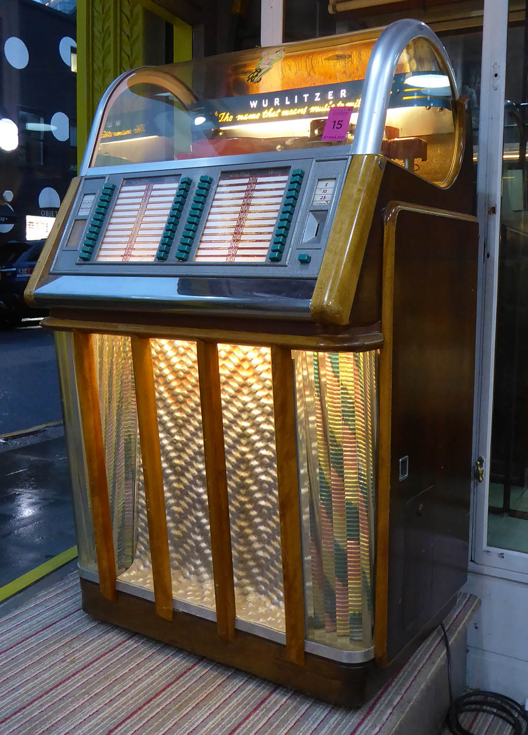 WURLITZER MODEL 1650 JUKE BOX, circa 1954, with records, 83cm x 70cm x 140cm. (sold as seen) - Image 2 of 20