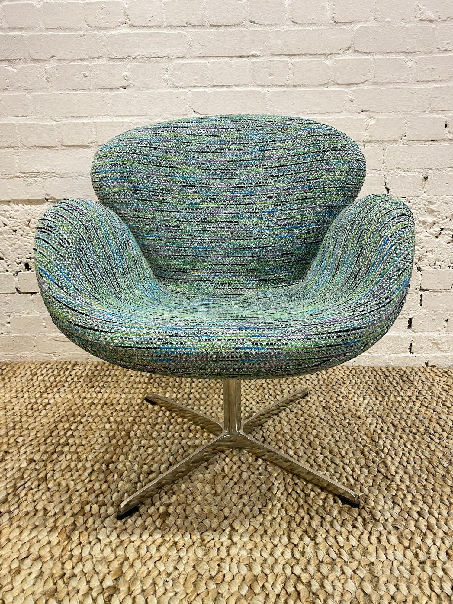 AFTER ARNE JACOBSEN SWAN CHAIR, polished aluminum swivel base, upholstered in designers guild - Image 6 of 12