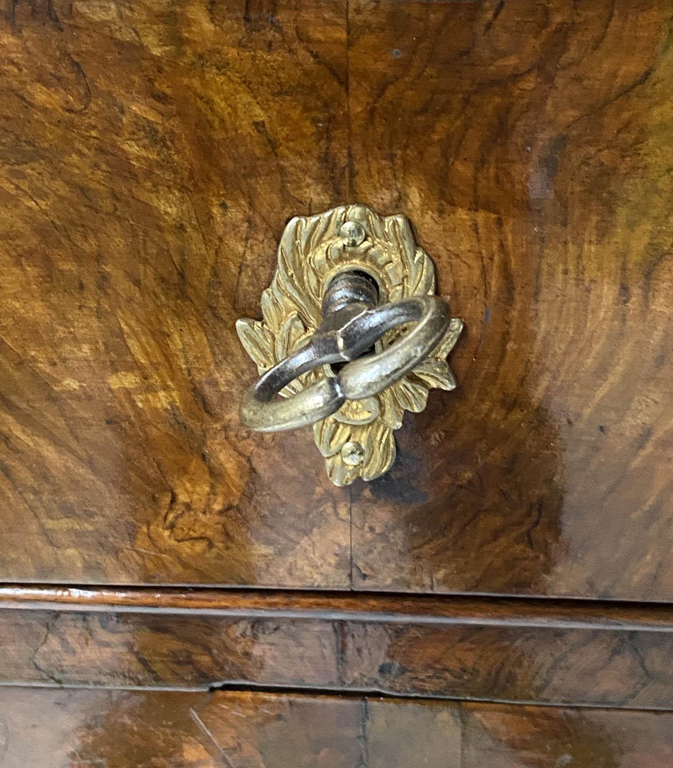 COMMODE, early 19th century French Charles X burr walnut with marble top above four long well - Image 9 of 9