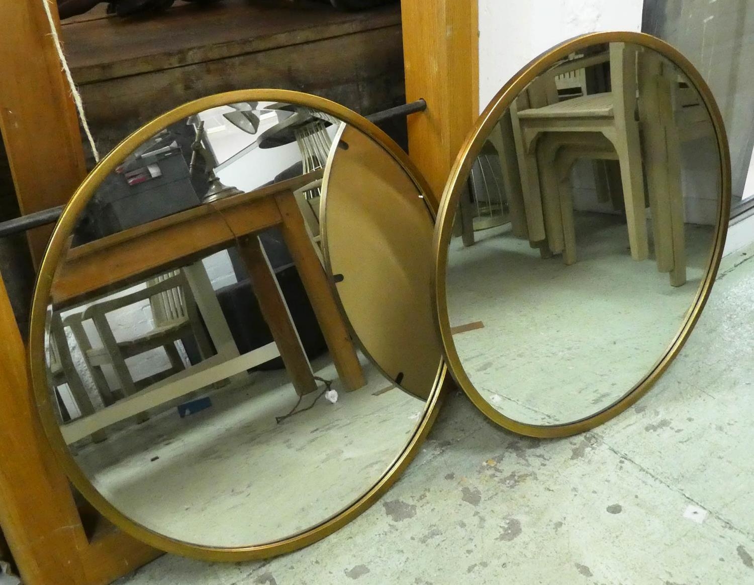 CIRCULAR WALL MIRRORS, a pair, gilt frames, 80cm Diam. (2)