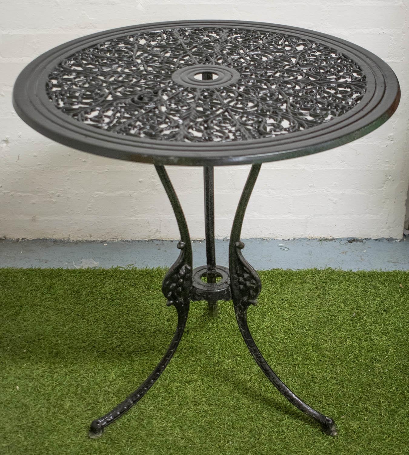 GARDEN SET INCLUDING TABLE, black painted metal with circular top, 69cm and a set of four chairs. ( - Image 3 of 3