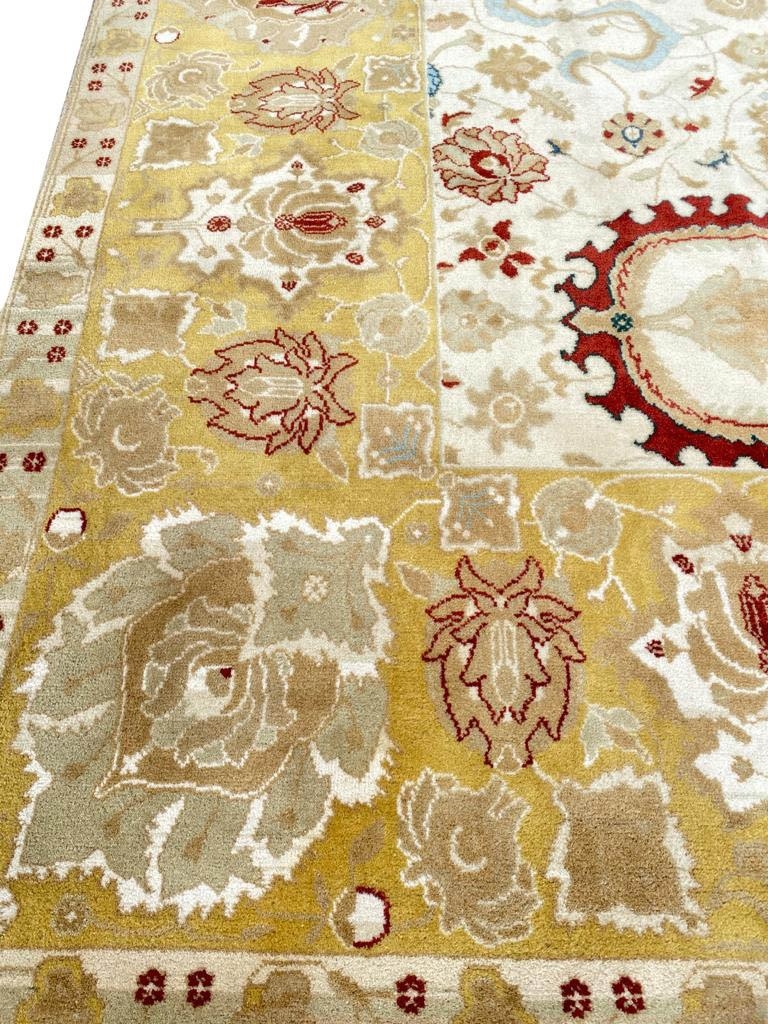 FINE INDIAN AGRA CARPET, 372cm x 300cm. - Image 3 of 6