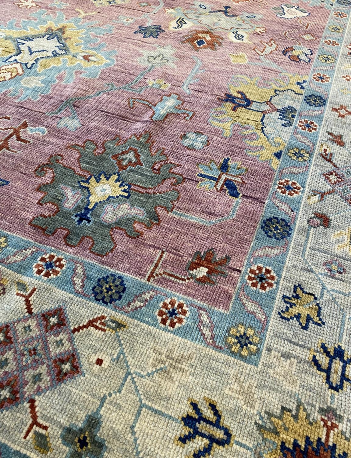 FINE CONTEMPORARY OUSHAK CARPET, 305cm x 250cm. - Image 6 of 8