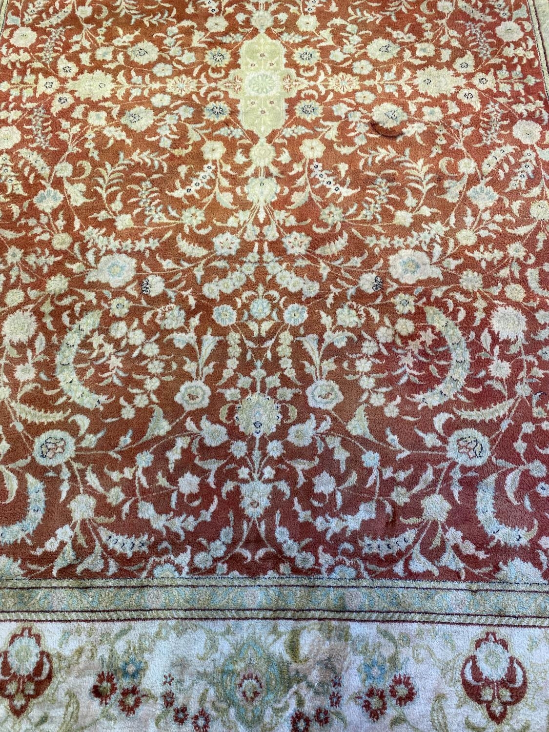 FINE PURE SILK ISPHAHAN DESIGN CARPET, 282cm x 193cm. - Image 3 of 6