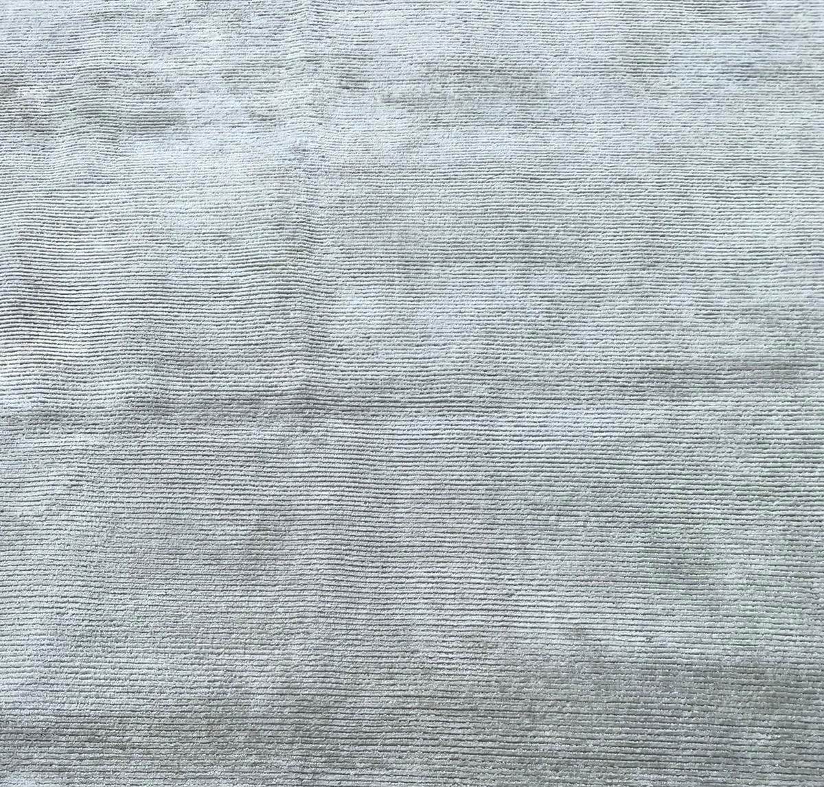 THE RUG COMPANY, 548cm x 348cm, silver silk field. - Image 3 of 4