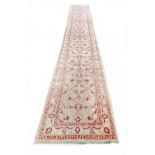 FINE FEREGHAN LONG RUNNER, 517cm x 80cm.