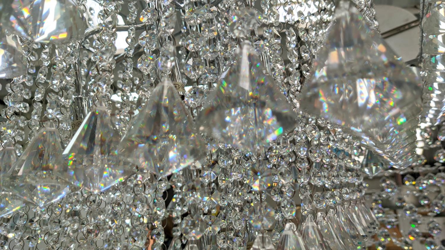 CHANDELIER, 80cm drop minus cables, cut glass droplet detail. - Image 3 of 3