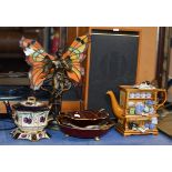 DECORATIVE ART NOUVEAU STYLE LAMP, 3 CARLTON WARE DISHES & 2 LIDDED TEAPOTS