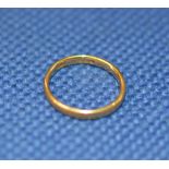 22 CARAT GOLD WEDDING BAND - APPROXIMATE WEIGHT = 3.5 GRAMS