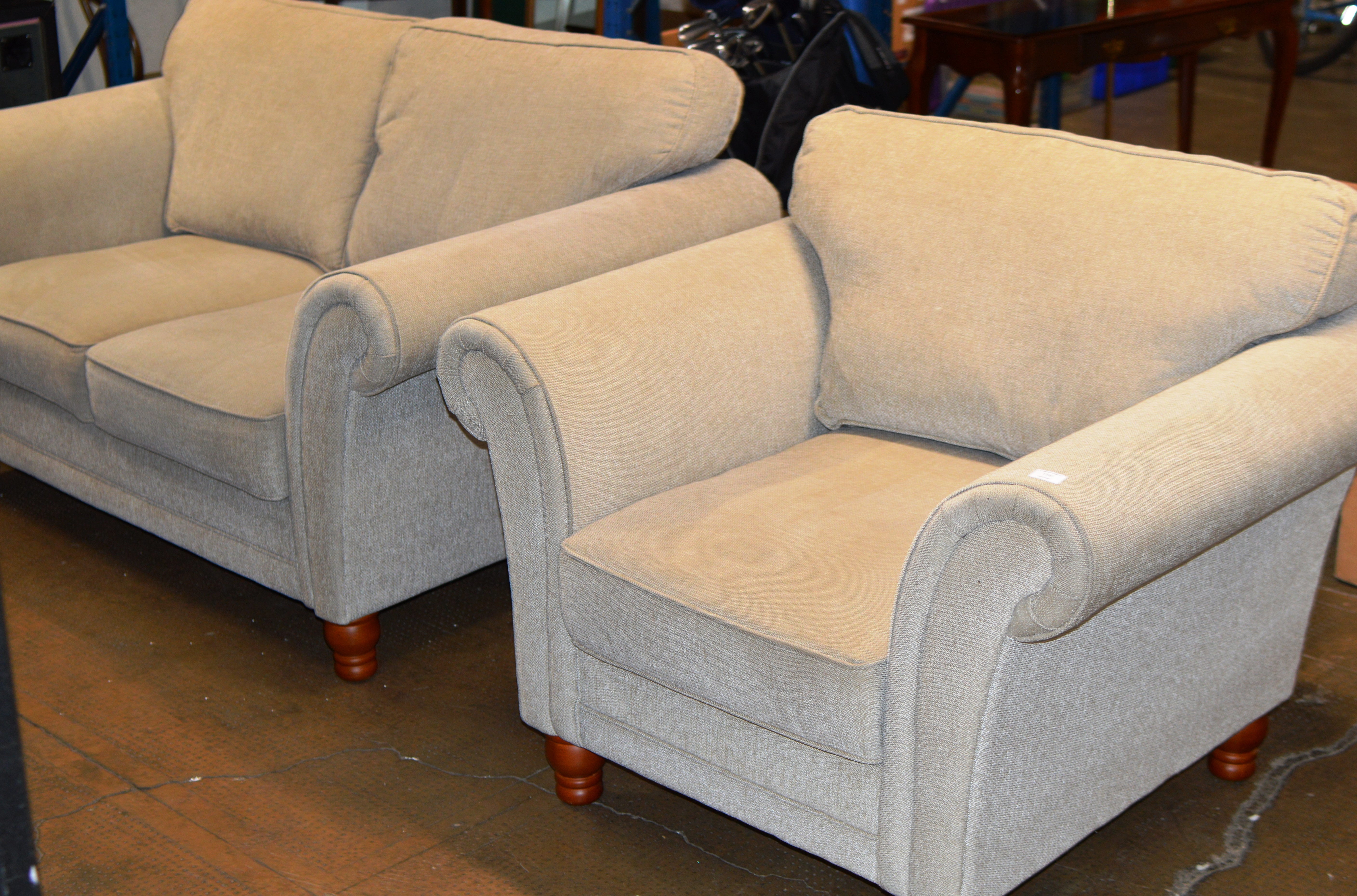 2 PIECE MODERN FABRIC LOUNGE SUITE COMPRISING 2 SEATER SETTEE & SINGLE ARM CHAIR