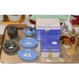 ORIENTAL STYLE BRONZE EFFECT JAR, VARIOUS PIECES OF WEDGWOOD, SUGAR THERMOMETER, DECORATIVE