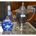 EP TEAPOT & SMALL CHINESE GINGER JAR
