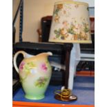 DECORATIVE POTTERY JUG & MAHOGANY COLUMNED TABLE LAMP WITH SHADE