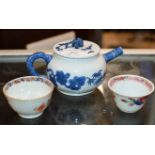 REPRODUCTION CHINESE BLUE & WHITE TEA POT & 2 SMALL & OLD CHINESE BOWLS