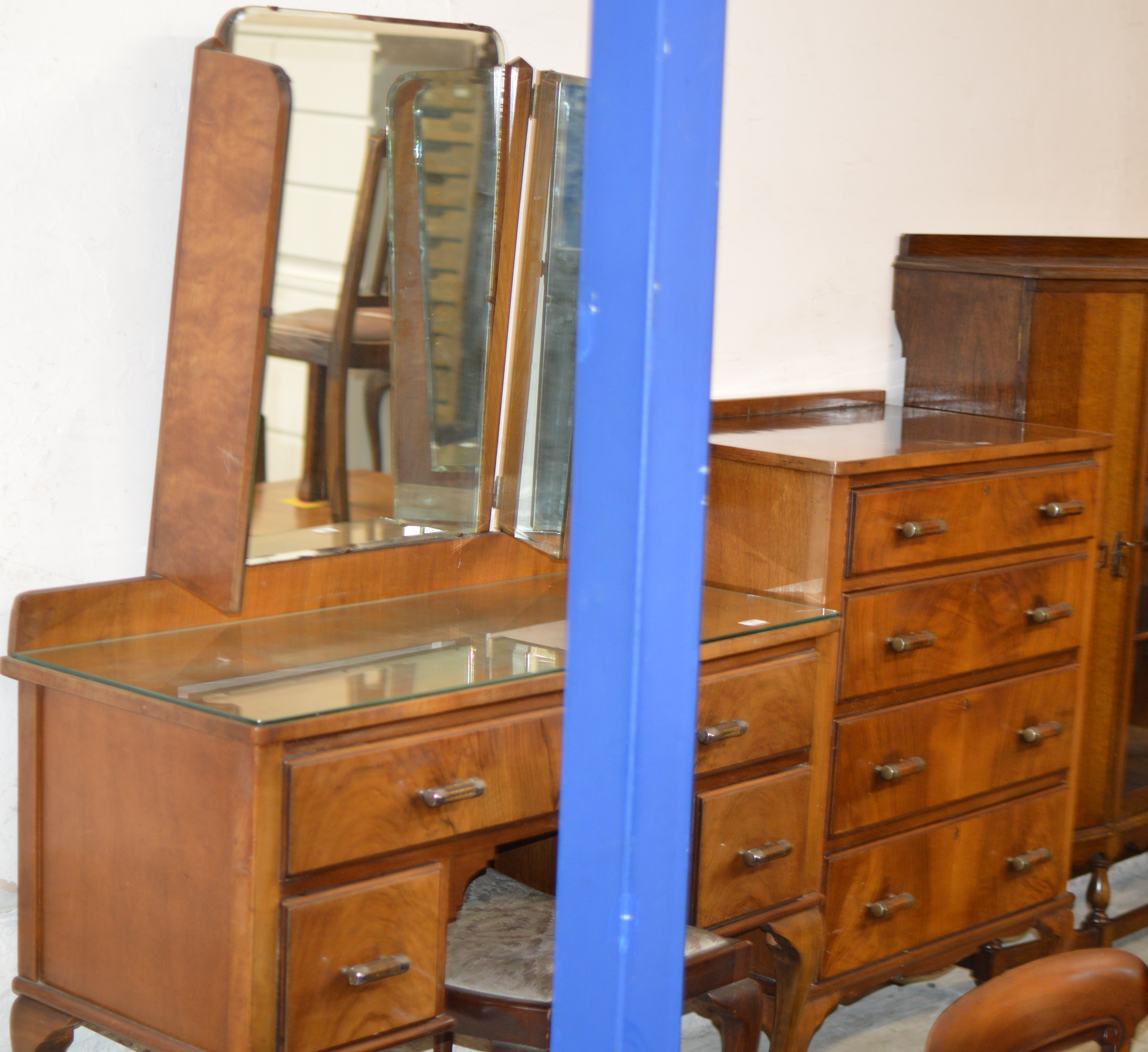 WALNUT DRESSING TABLE WITH MATCHING 4 DRAWER CHEST & PADDED STOOL