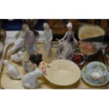 TRAY CONTAINING DOULTON CHARACTER JUG, LLADRO FIGURINES, CLARICE CLIFF BOWL, INUIT STYLE ORNAMENT