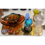 TRAY WITH MIXED GLASS WARE, RETRO COLOURED GLASS DISHES, PERFUME BOTTLES, CAITHNESS VASE ETC