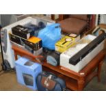 LARGE LOT COMPRISING MICROPHONE STAND, DELONGHI OIL FILLED HEATER, MICROPHONE KIT, SPOTTING SCOPE,