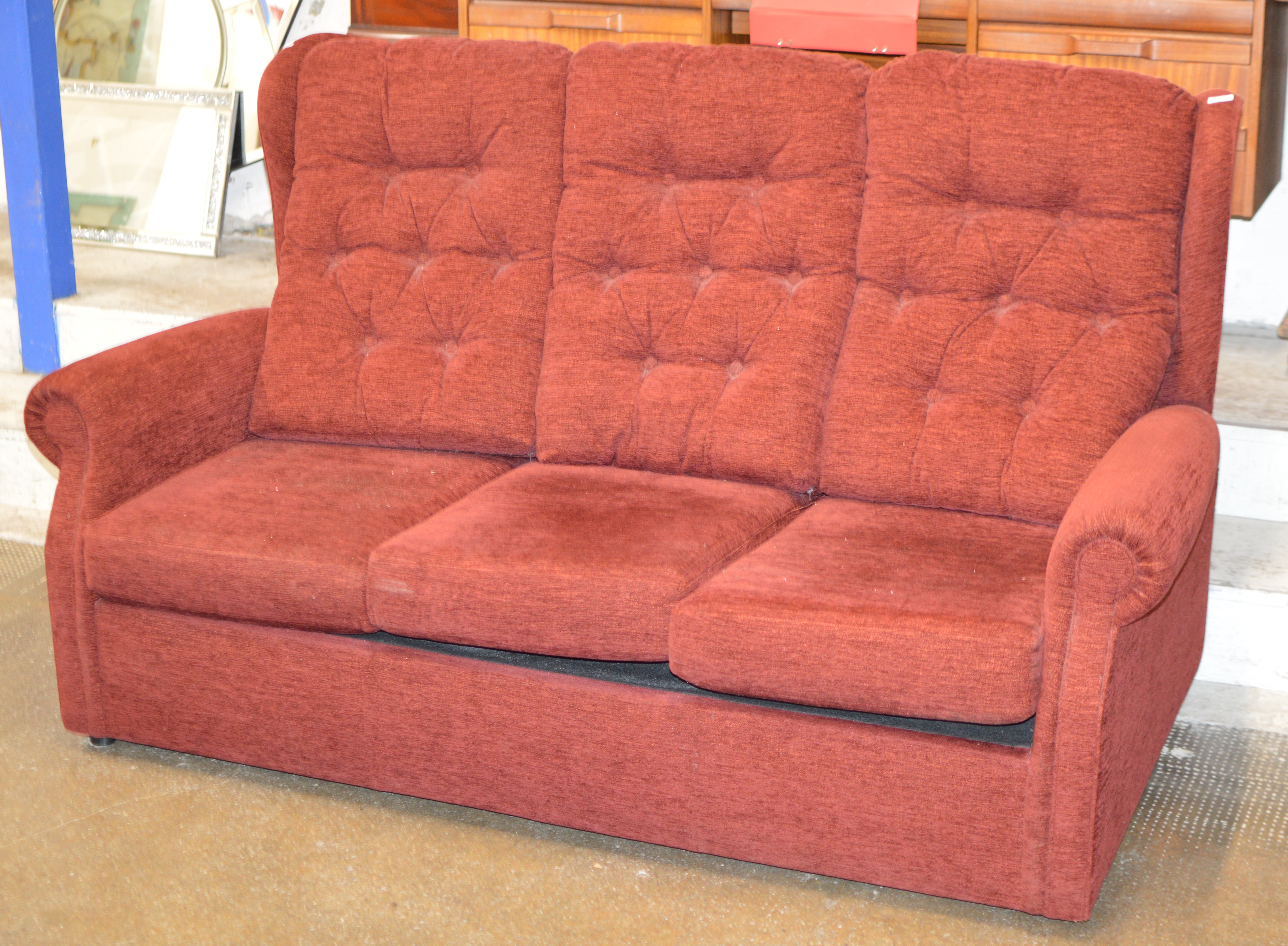 MODERN 3 SEATER BED SETTEE