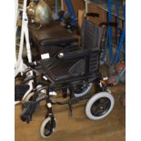 FOLDING WHEELCHAIR