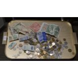 TRAY WITH ASSORTED FOREIGN BANK NOTES & COINAGE