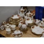 54 PIECES OF ROYAL ALBERT OLD COUNTRY ROSE TEA & DINNER WARE