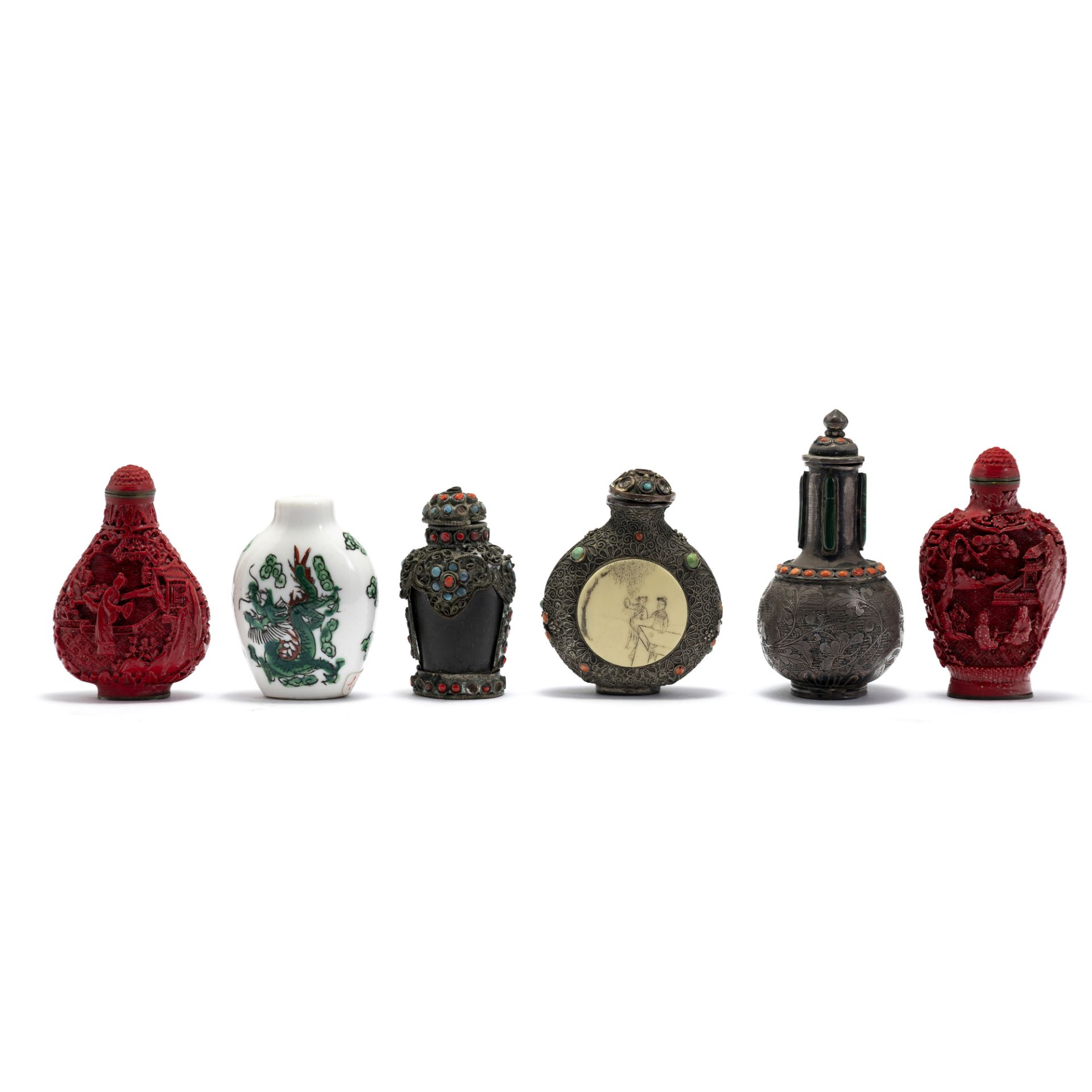 Sei snuff bottles