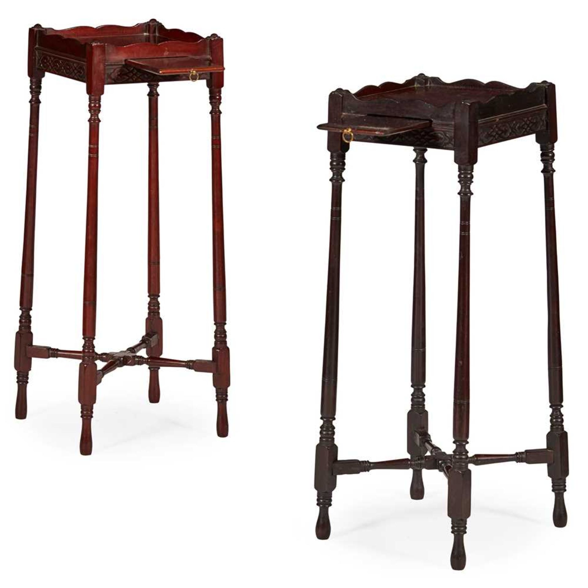 MATCHED PAIR OF EARLY GEORGE III WINE TABLES MID 18TH CENTURY - Bild 2 aus 2