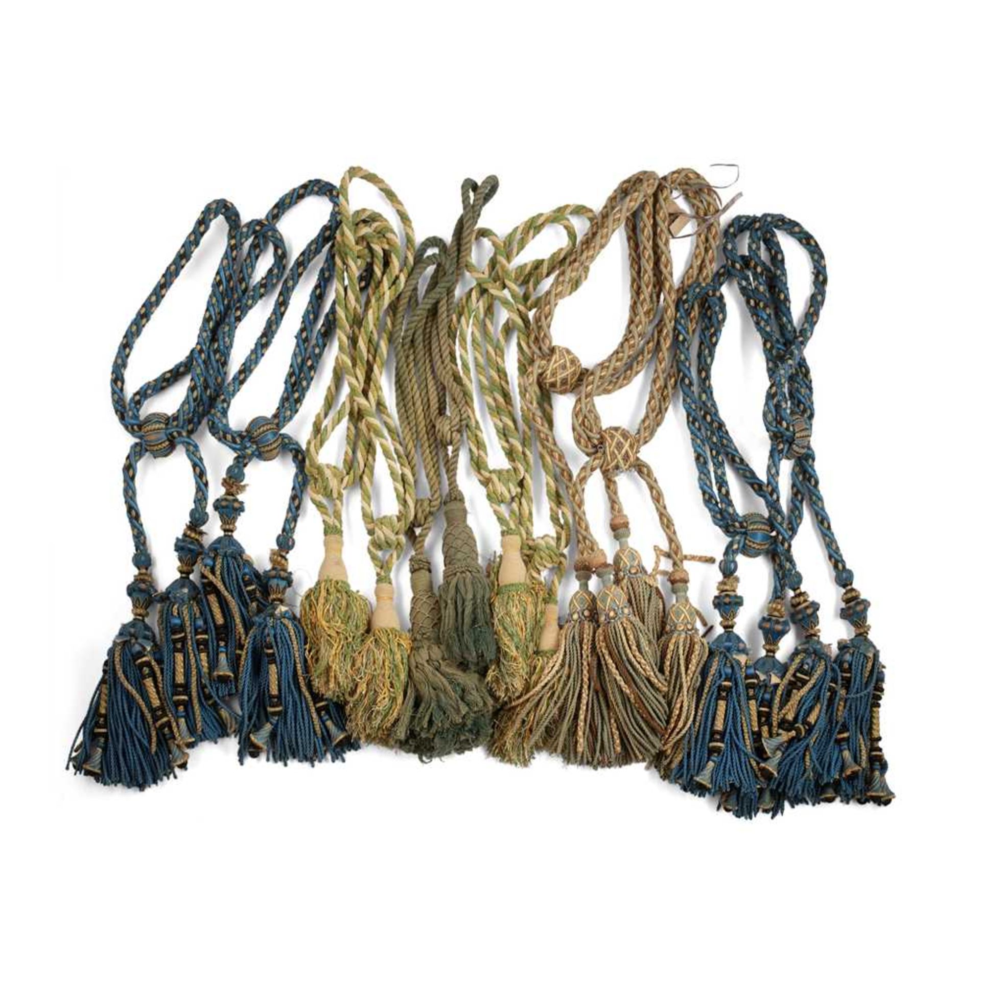 GROUP OF DRAPERY TIEBACKS AND TASSELS 19TH/ EARLY 20TH CENTURY