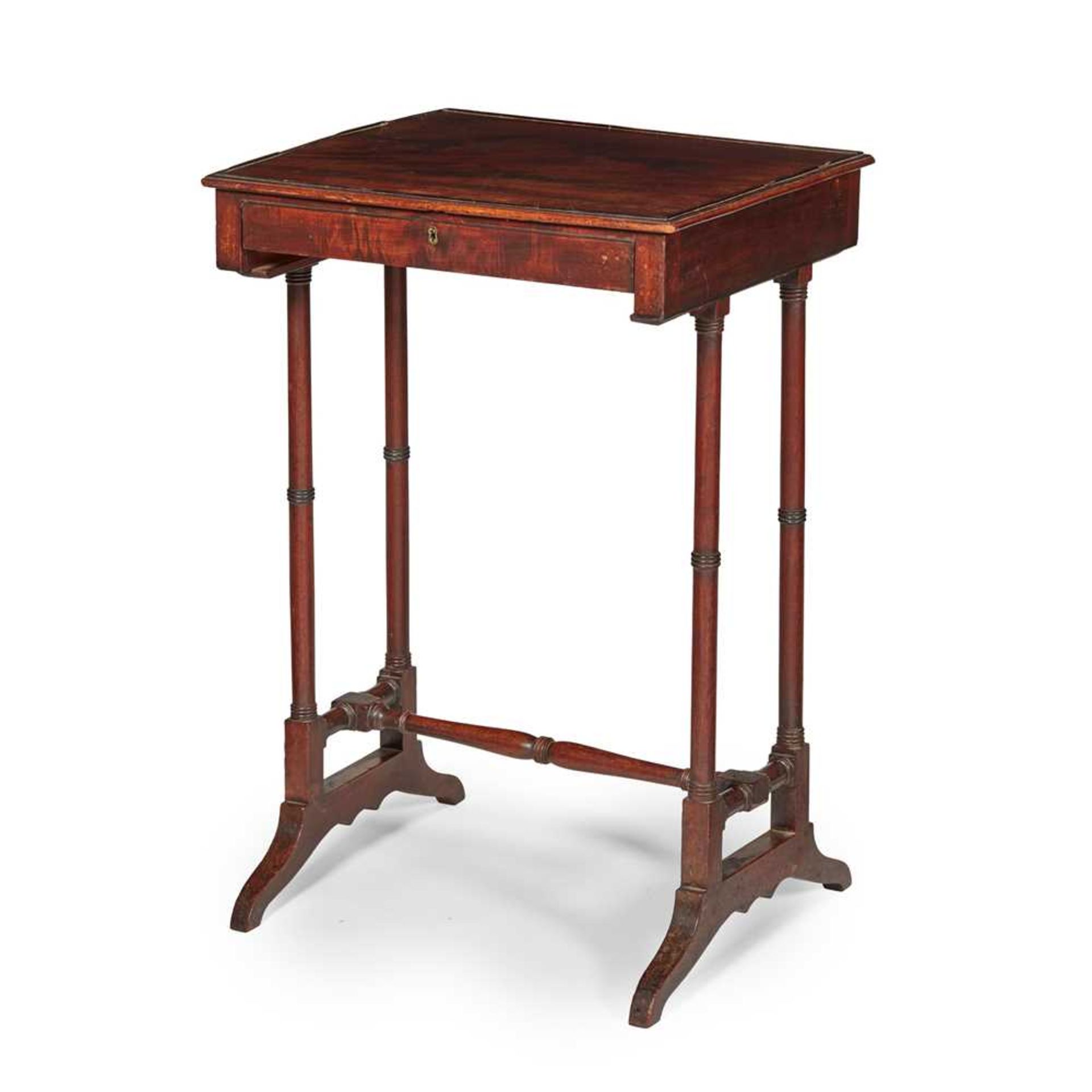 REGENCY MAHOGANY LAMP TABLE EARLY 19TH CENTURY