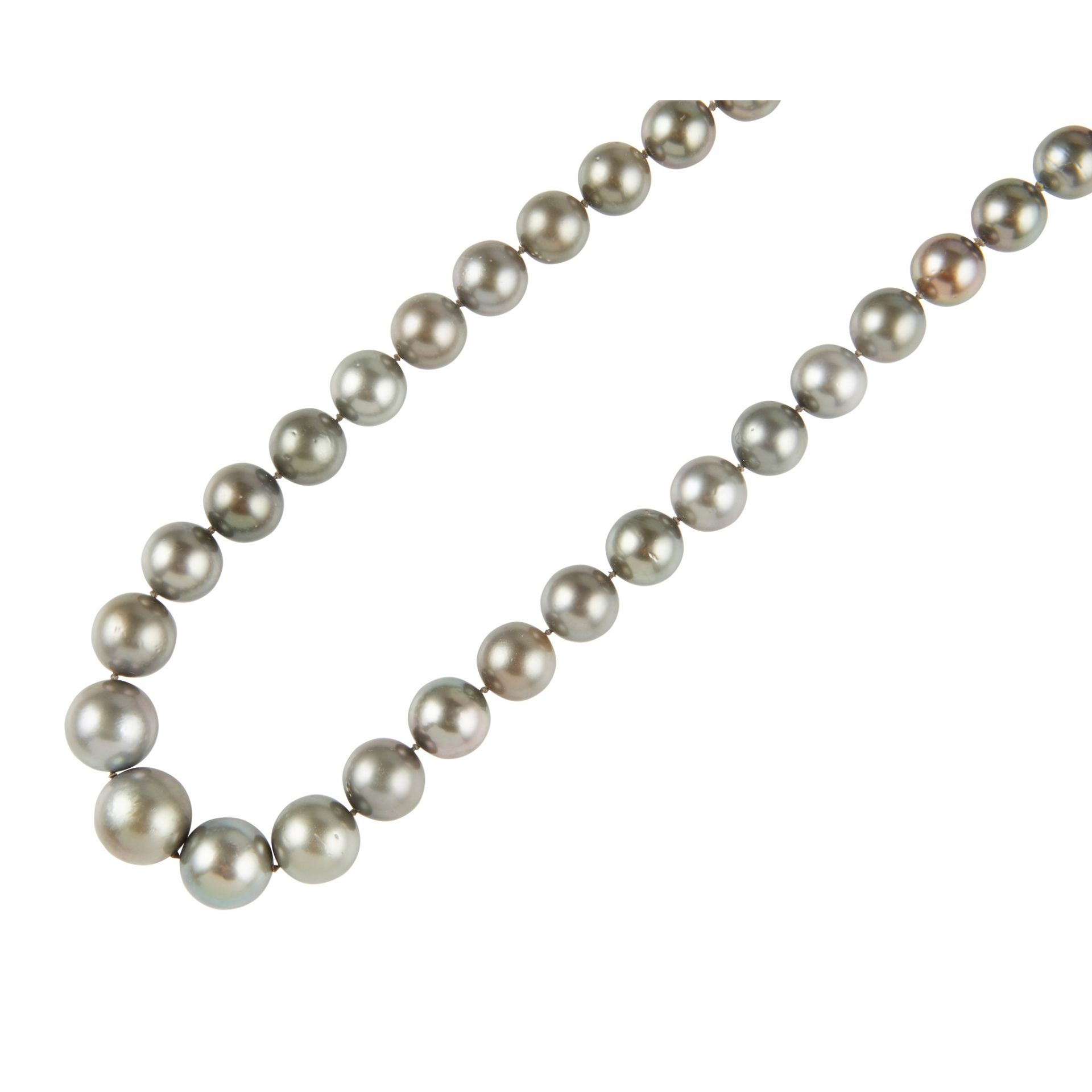 A Tahitian pearl necklace - Image 2 of 5