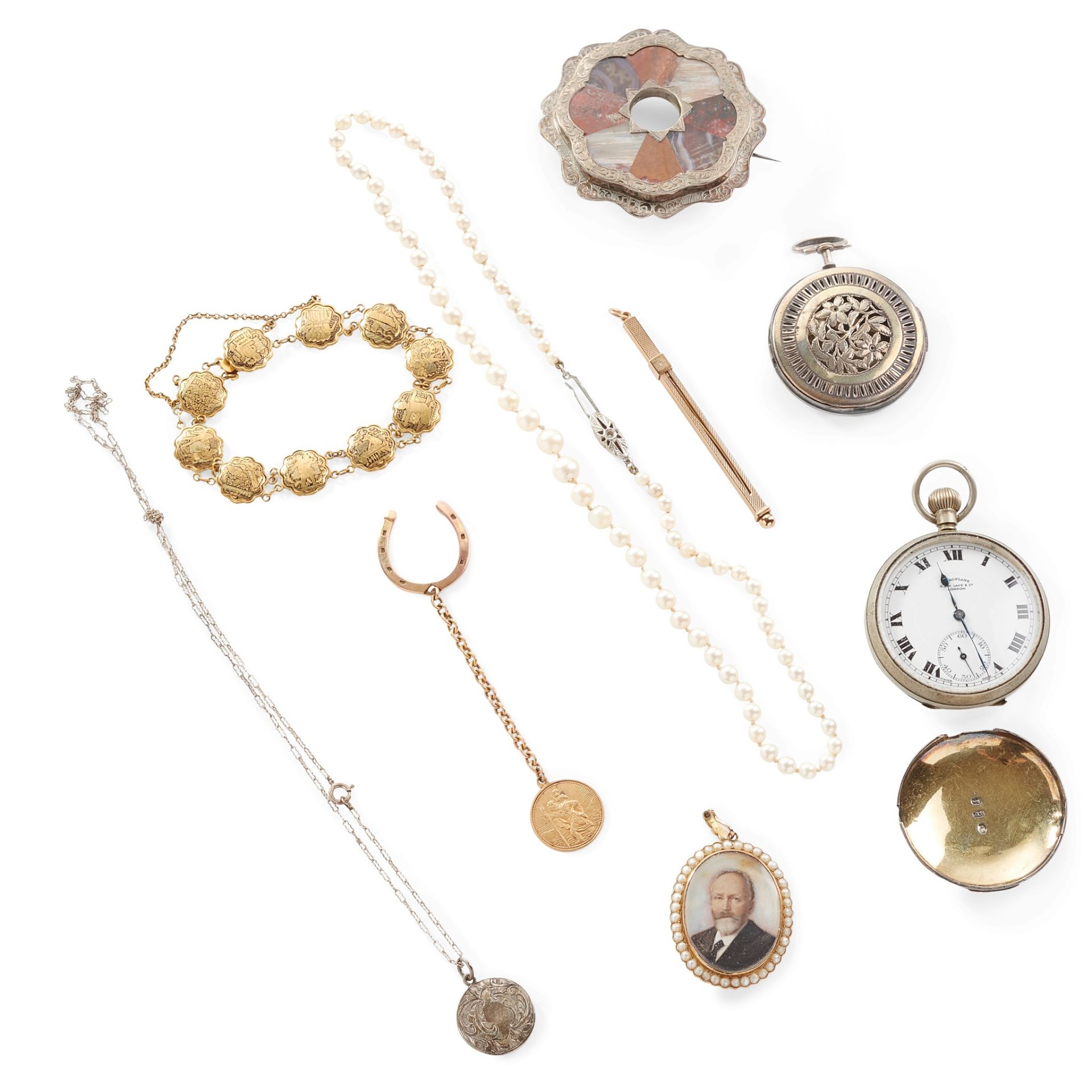 A collection of jewellery