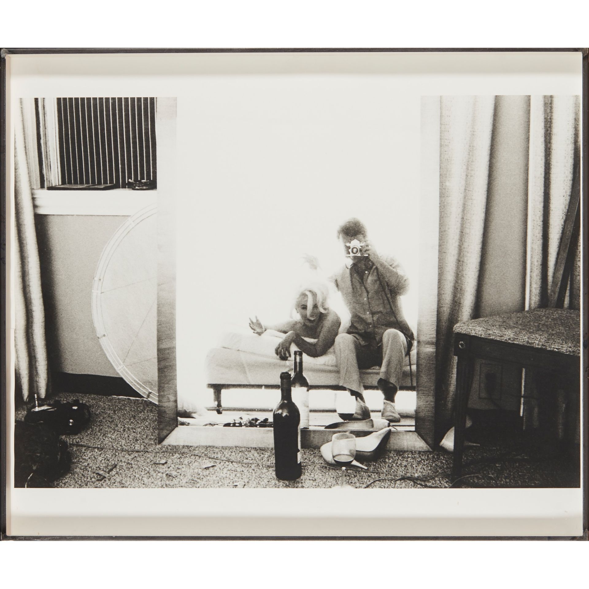 BERT STERN (AMERICAN 1929-2013) SELF-PORTRAIT WITH MARILYN MONROE (FROM THE LAST SITTING) - 1962 - Image 2 of 3