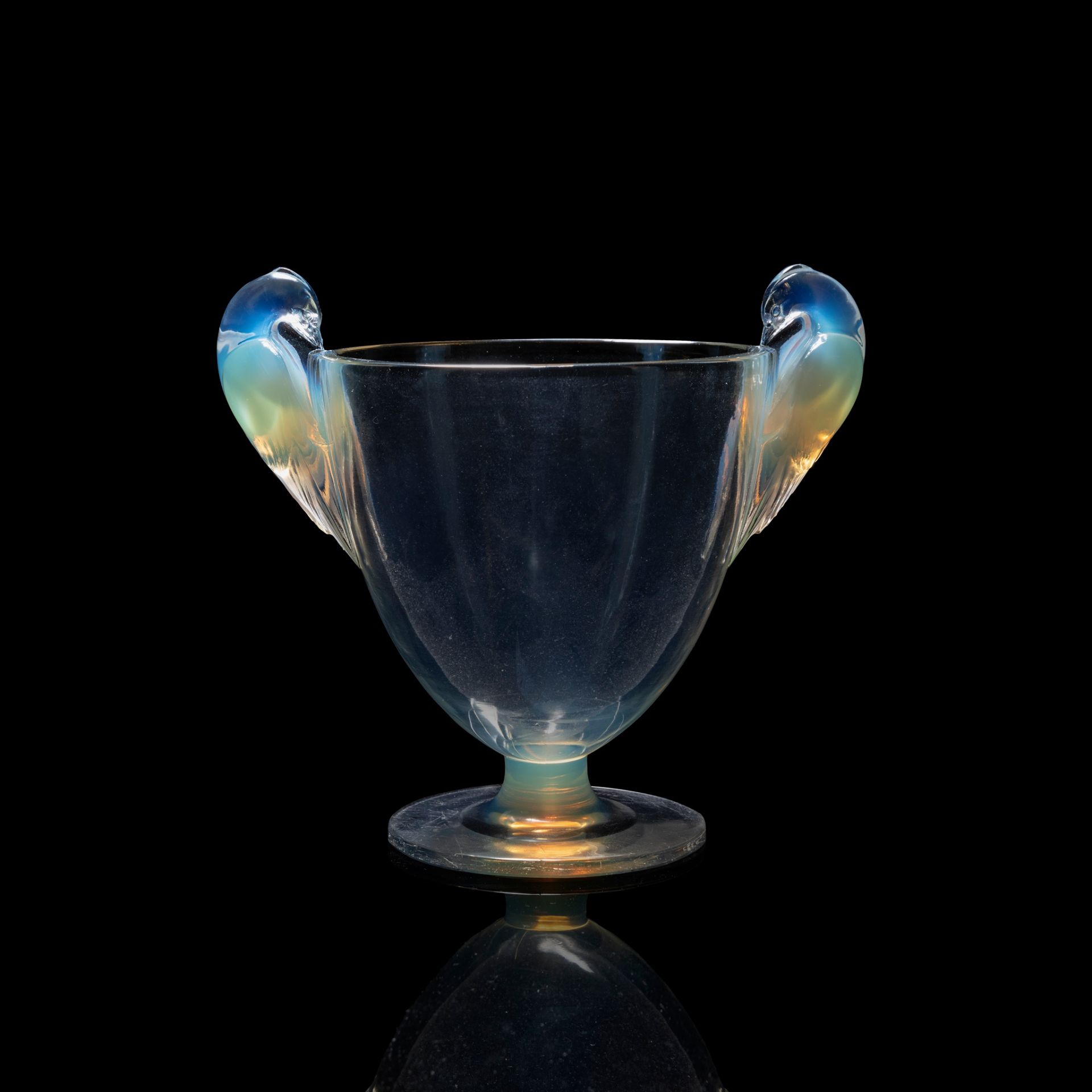 RENÉ LALIQUE (FRENCH 1860-1945) ORNIS VASE, NO. 976