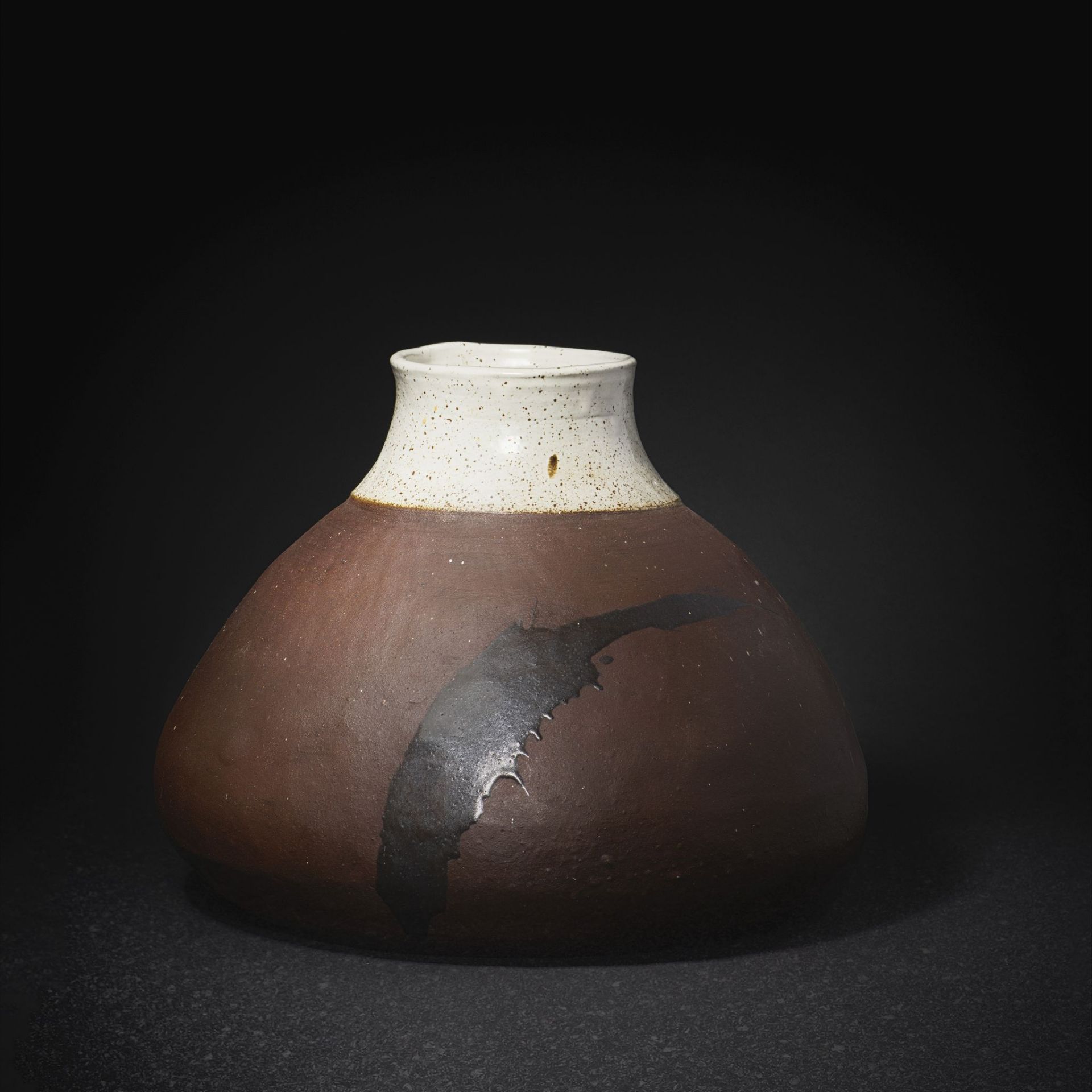 § JANET LEACH (AMERICAN 1918-1997) AT LEACH POTTERY VESSEL - Image 2 of 2