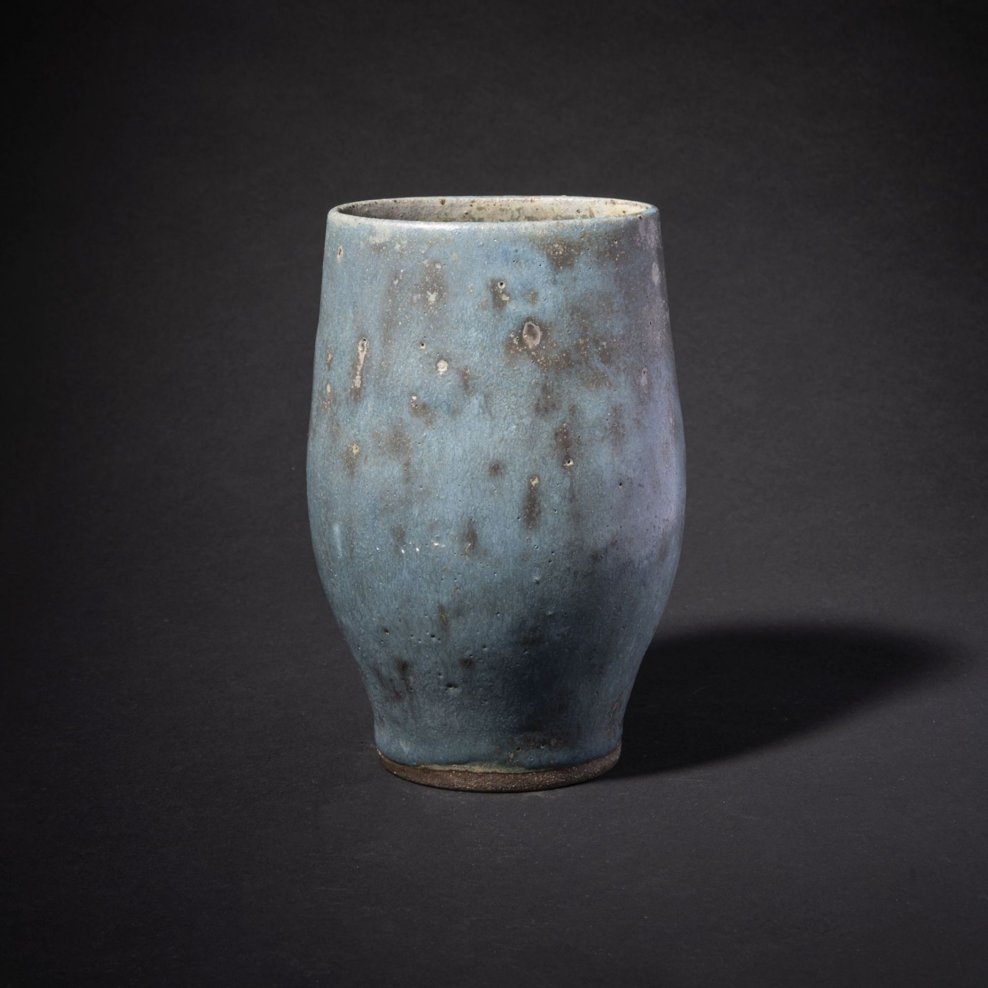 § DAME LUCIE RIE D.B.E. (BRITISH 1902-1995) VASE