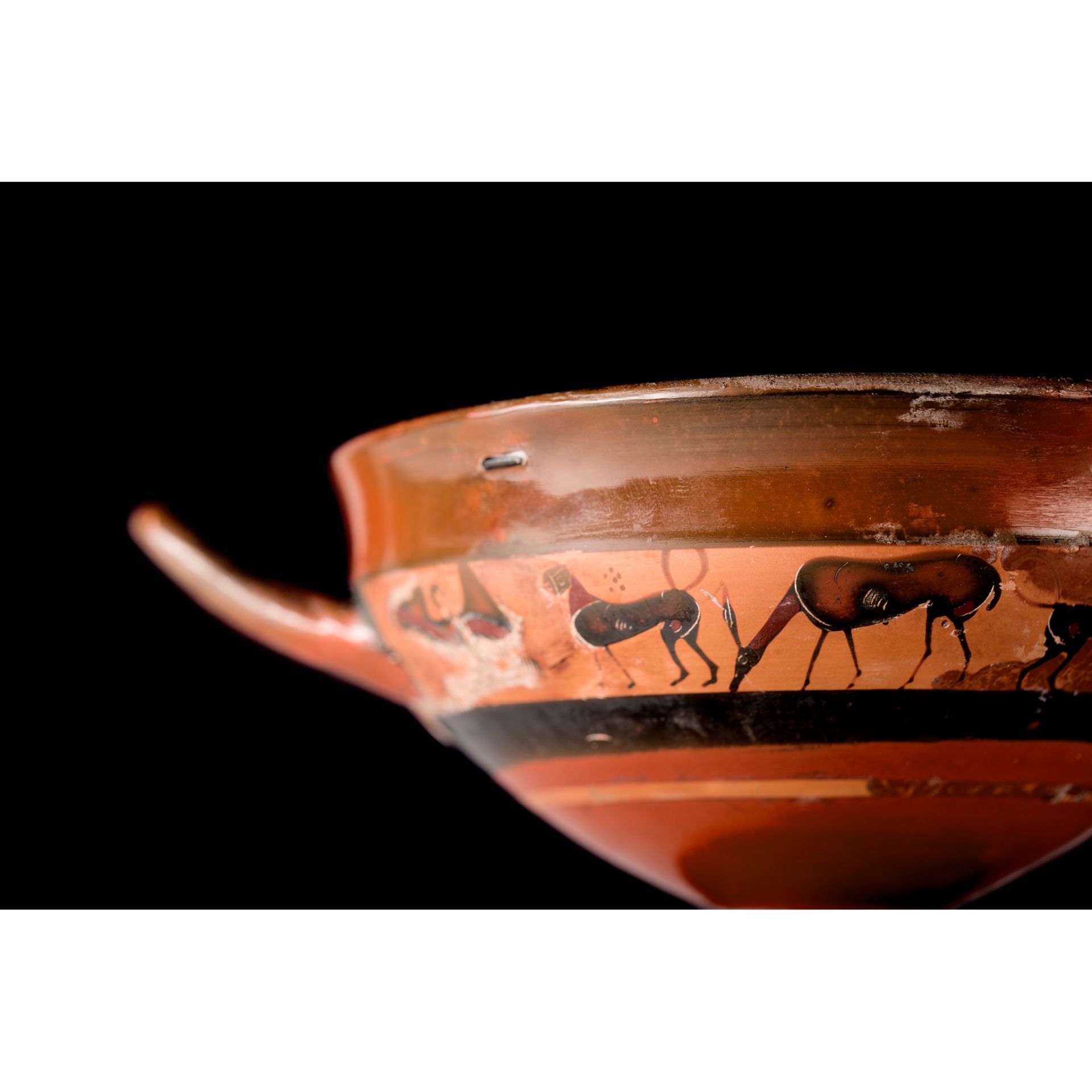 ATTIC BLACK FIGURE KYLIX GREECE, EARLY 5TH CENTURY B.C. - Image 6 of 6