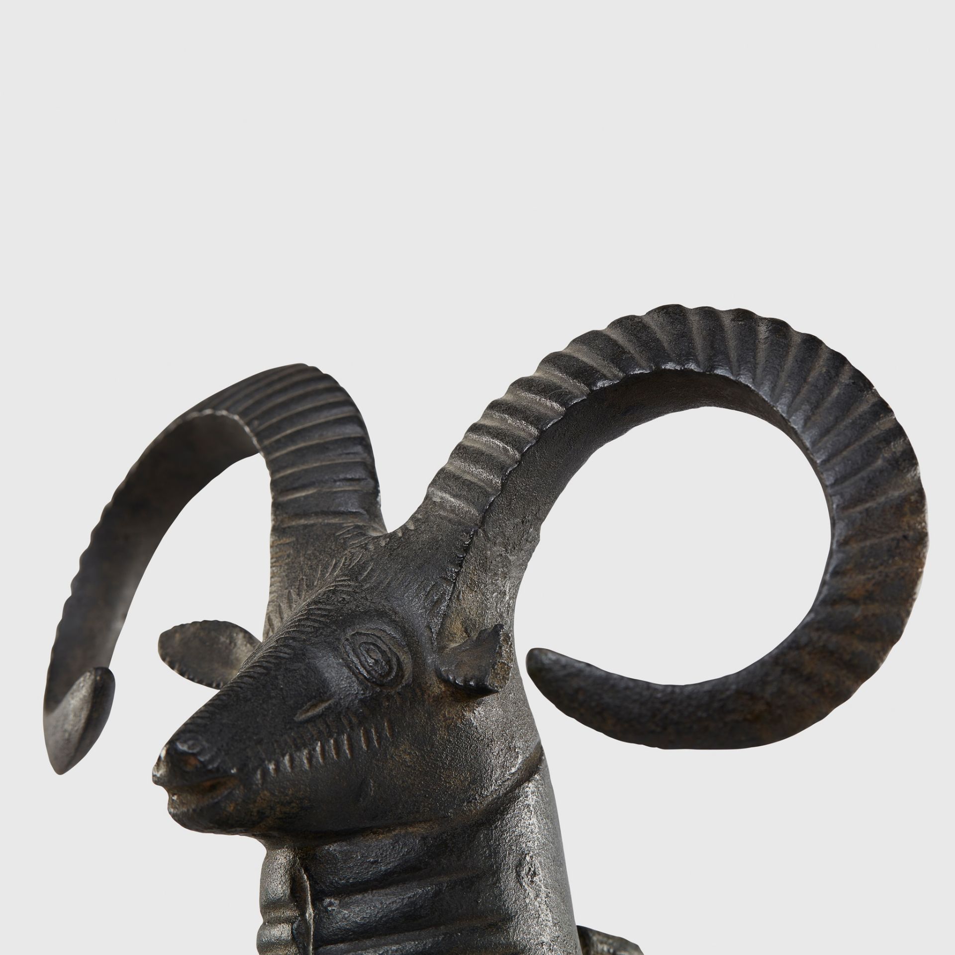 LARGE WESTERN ASIATIC BRONZE IBEX FIGURE NEAR EAST, LATE 2ND MILLENNIUM B.C. - EARLY 1ST MILLENNIUM - Image 5 of 6