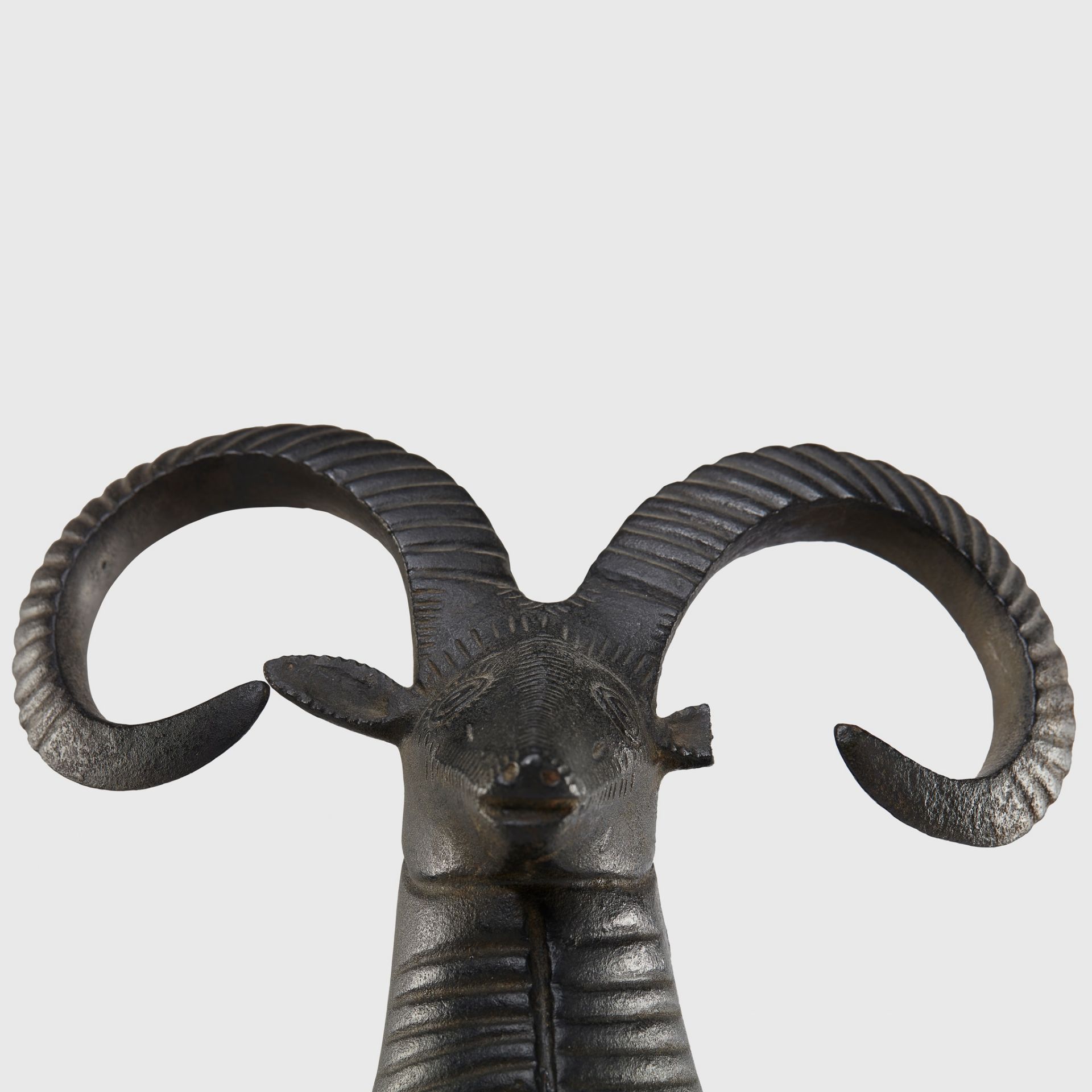 LARGE WESTERN ASIATIC BRONZE IBEX FIGURE NEAR EAST, LATE 2ND MILLENNIUM B.C. - EARLY 1ST MILLENNIUM - Image 4 of 6