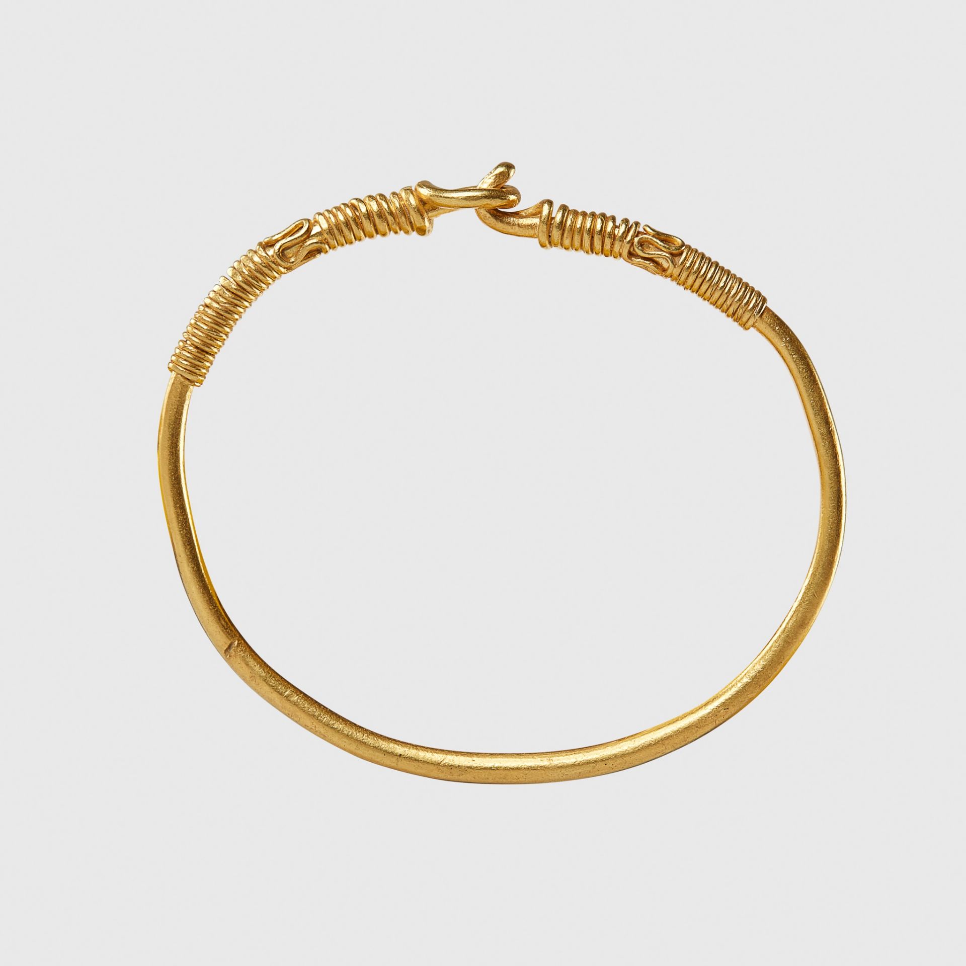 CELTIC GOLD BANGLE WESTERN EUROPE, 3RD - 1ST CENTURY B.C. - Image 2 of 3