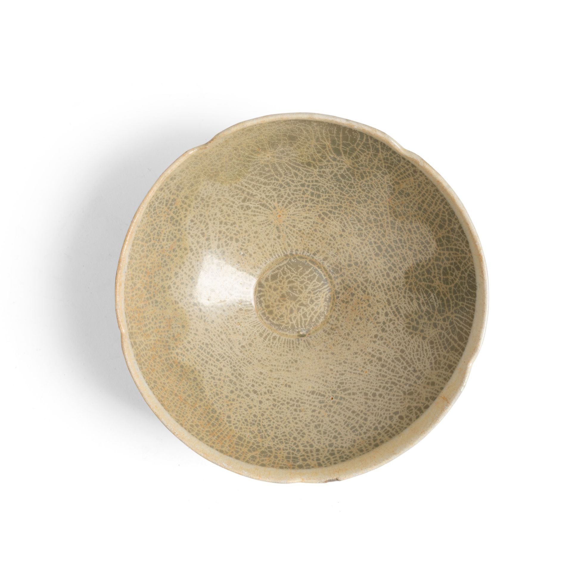 CELADON-GLAZED FOLIATED-RIM BOWL FIVE DYNASTY