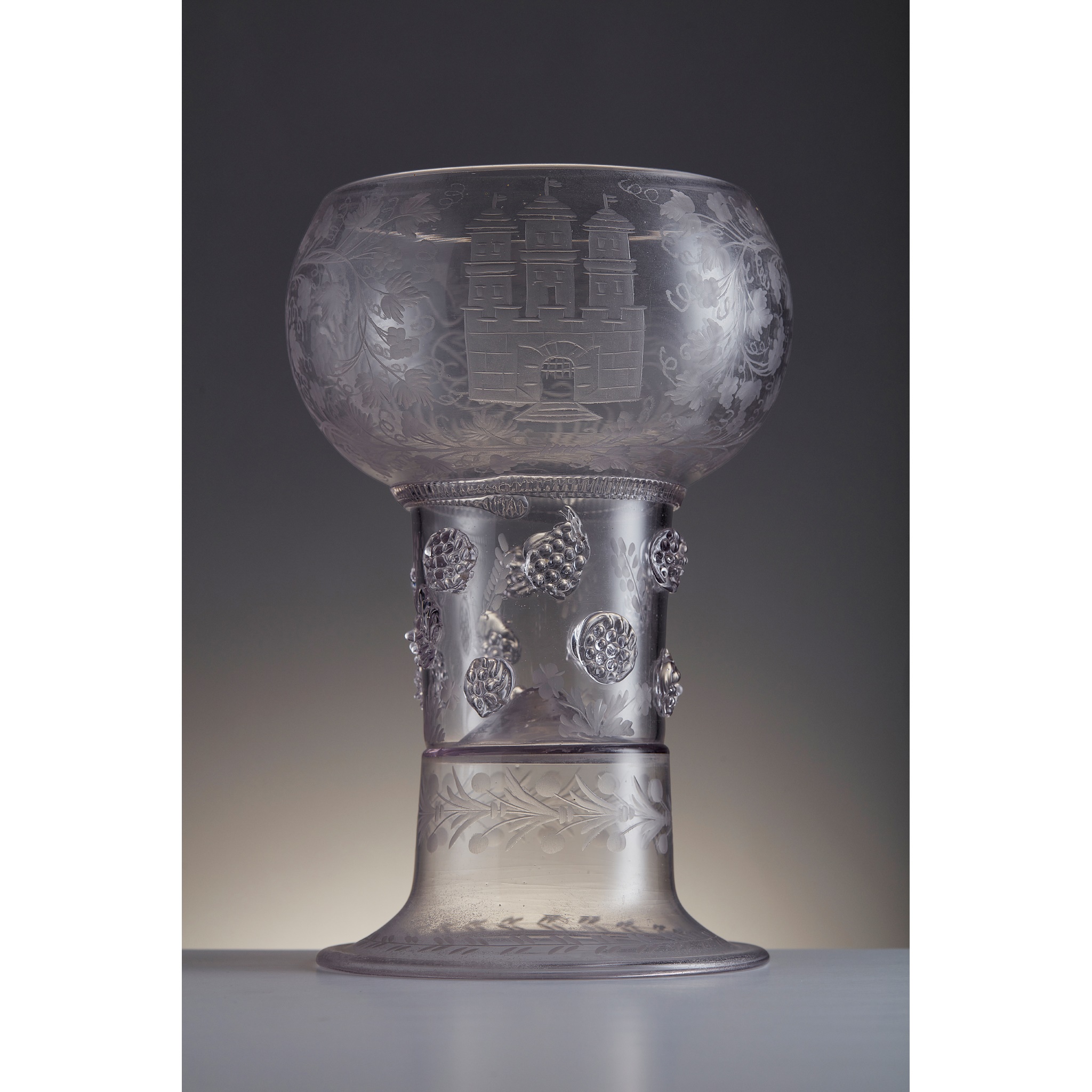 LARGE CLEAR GLASS ROEMER BEARING THE BREADALBANE CYPHER DUTCH OR GERMAN, LATE 17TH / EARLY 18TH - Image 4 of 4