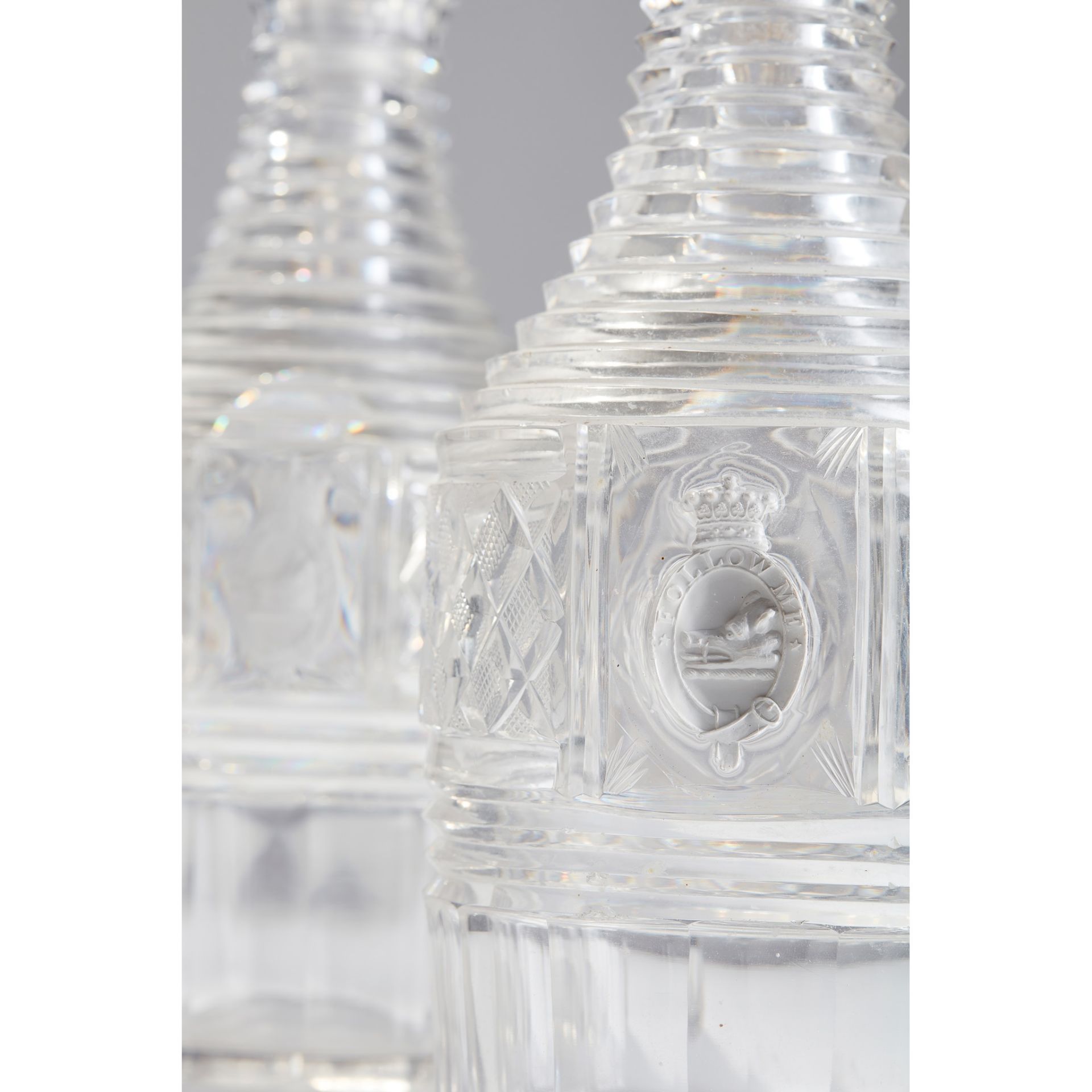 PAIR OF FULL BOTTLE DECANTERS BEARING THE BREADALBANE CREST AND MOTTO EARLY 19TH CENTURY - Image 2 of 8