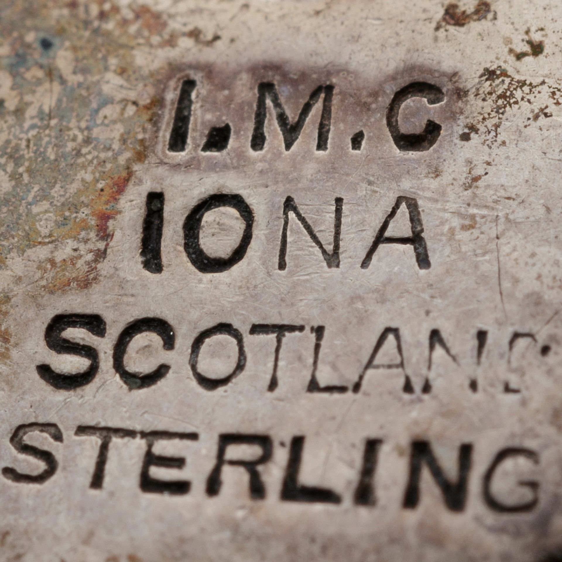 IONA – A COLLECTION OF SCOTTISH PROVINCIAL JEWELLERY IAIN MACCORMICK - Image 5 of 6