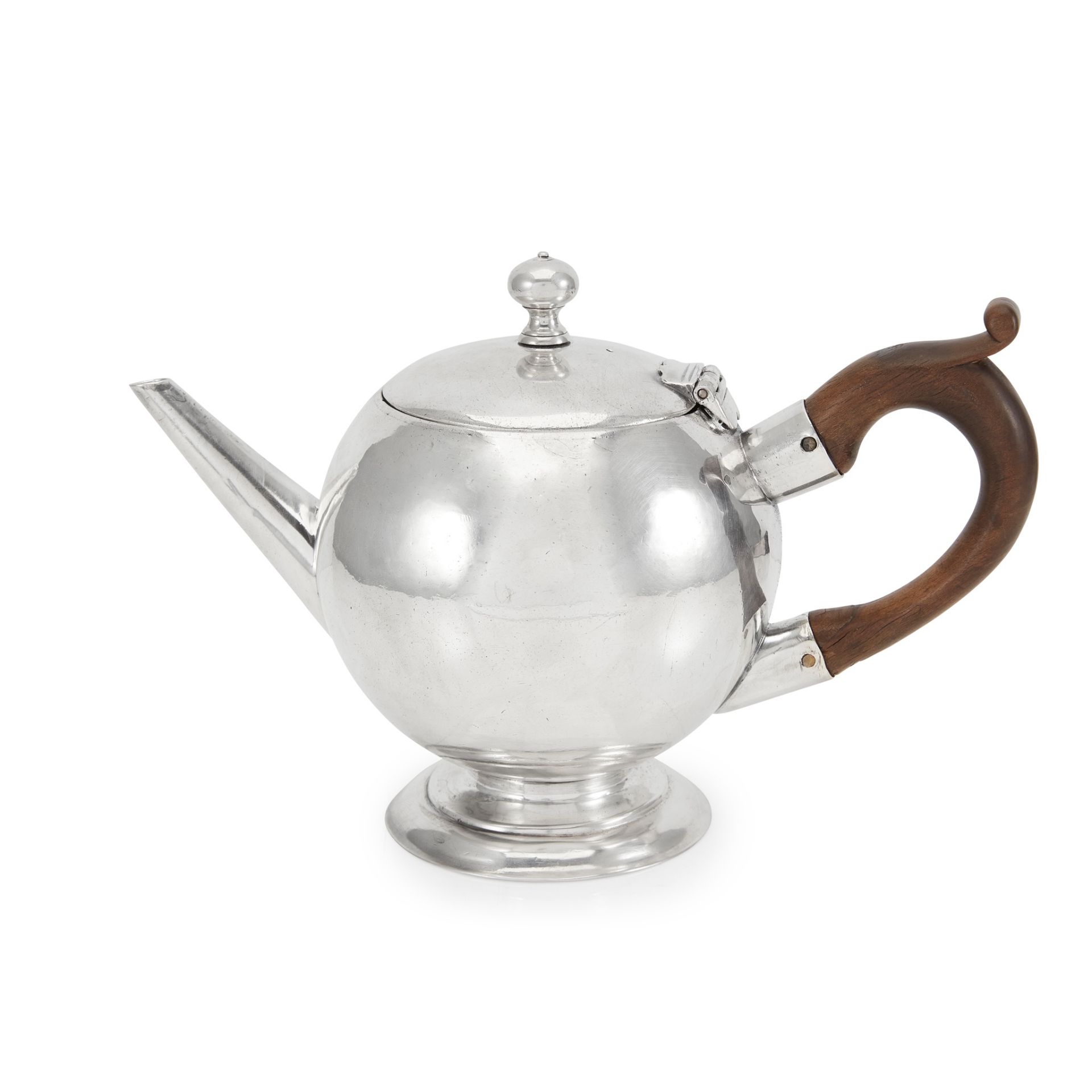 A GEORGE II BULLET TEAPOT EDINBURGH 1732 - Image 2 of 3