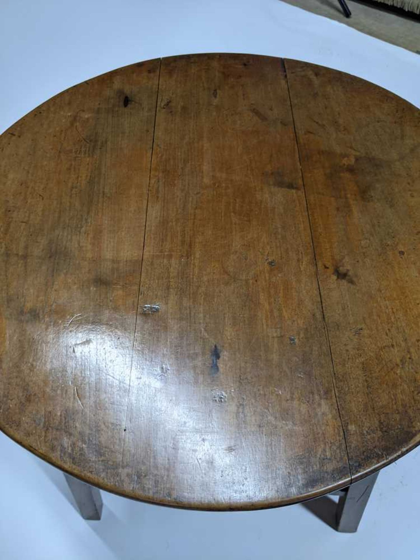 PROVINCIAL FRUITWOOD TAVERN TABLE EARLY 19TH CENTURY - Bild 3 aus 6