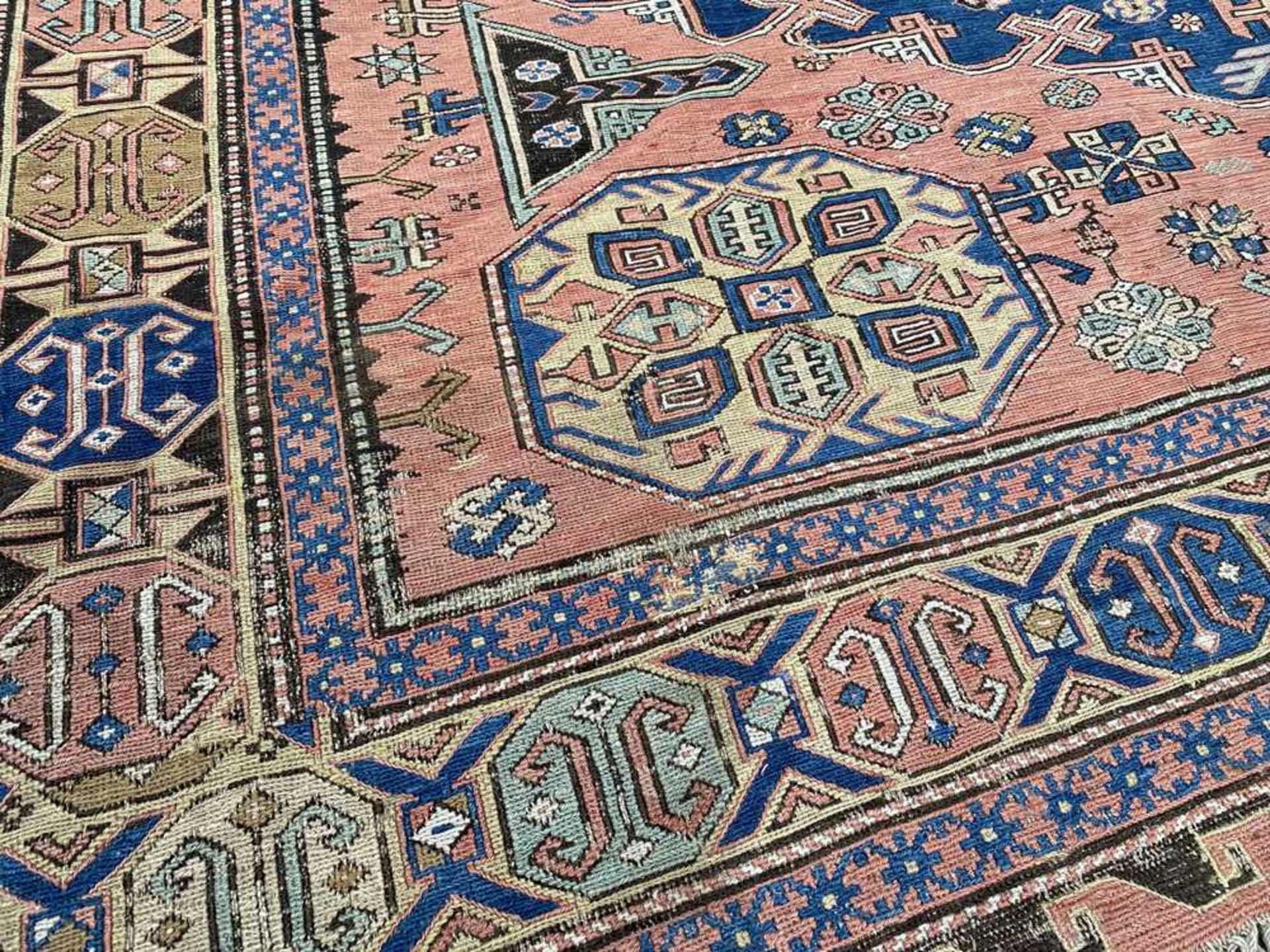 CAUCASIAN SOUMAC CARPET LATE 19TH CENTURY - Image 5 of 8