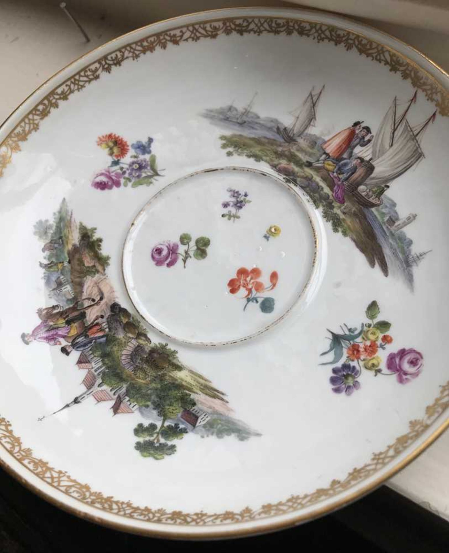 MEISSEN ÉCUELLE AND COVER WITH AN ASSOCIATED STAND 18TH AND 19TH CENTURY - Image 3 of 8