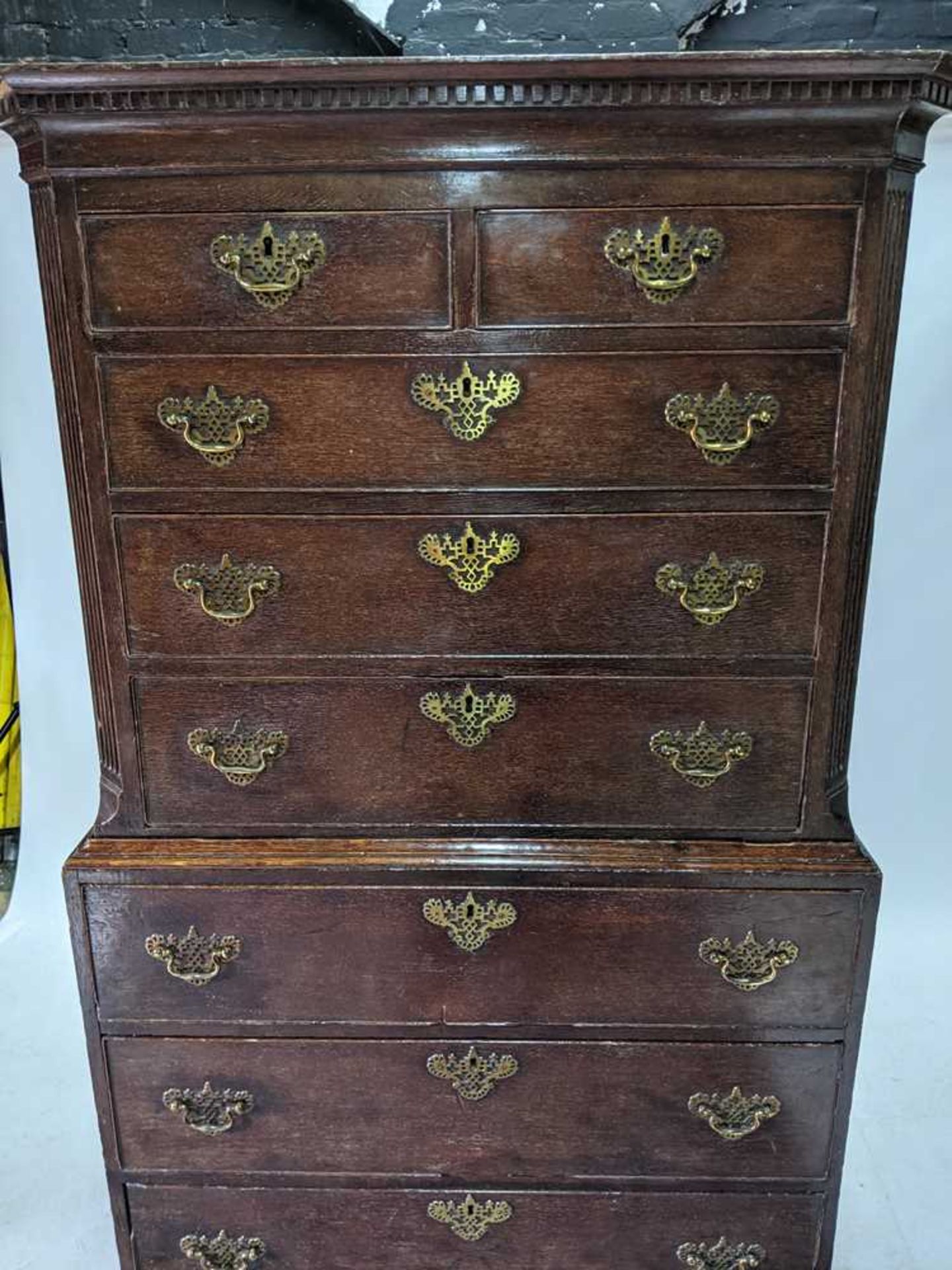 GEORGE II PROVINCIAL OAK CHEST-ON-CHEST MID 18TH CENTURY - Bild 5 aus 13