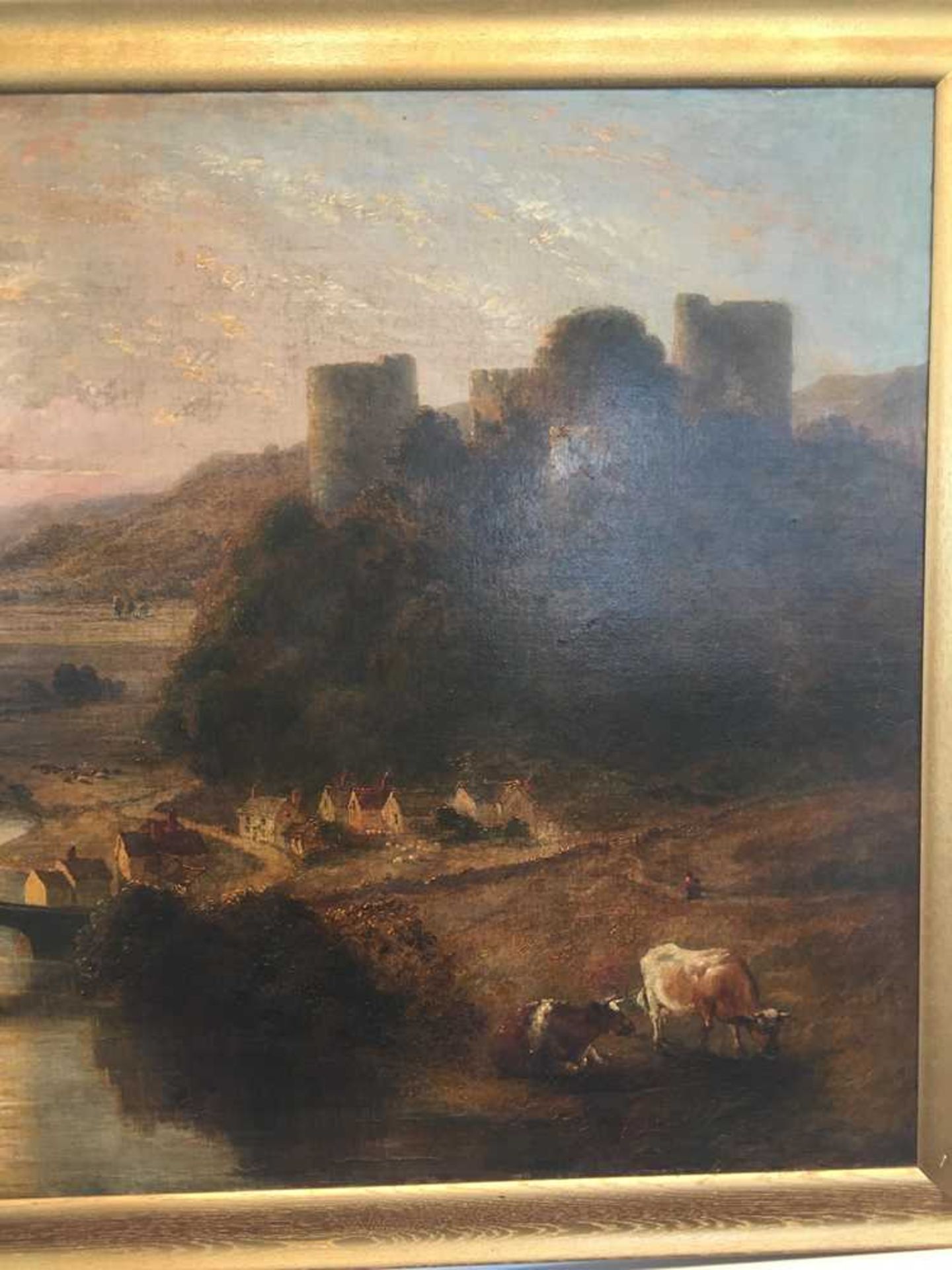 ENGLISH SCHOOL C.1830 A PANORAMIC RIVER LANDSCAPE WITH CASTLE RUINS ON A HILLSIDE - Bild 15 aus 15